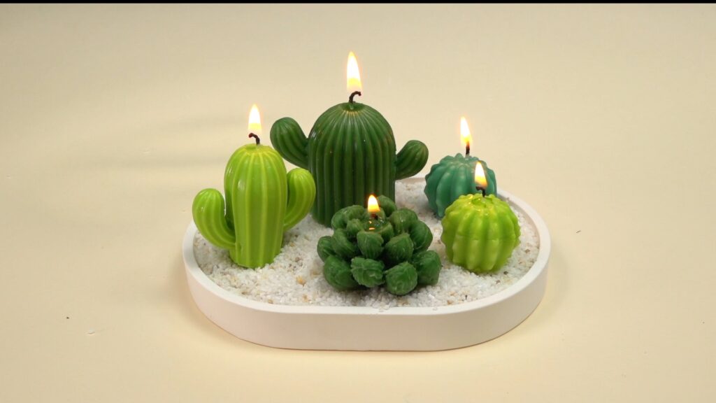Cómo hacer centros de mesa con cactus y velas 5